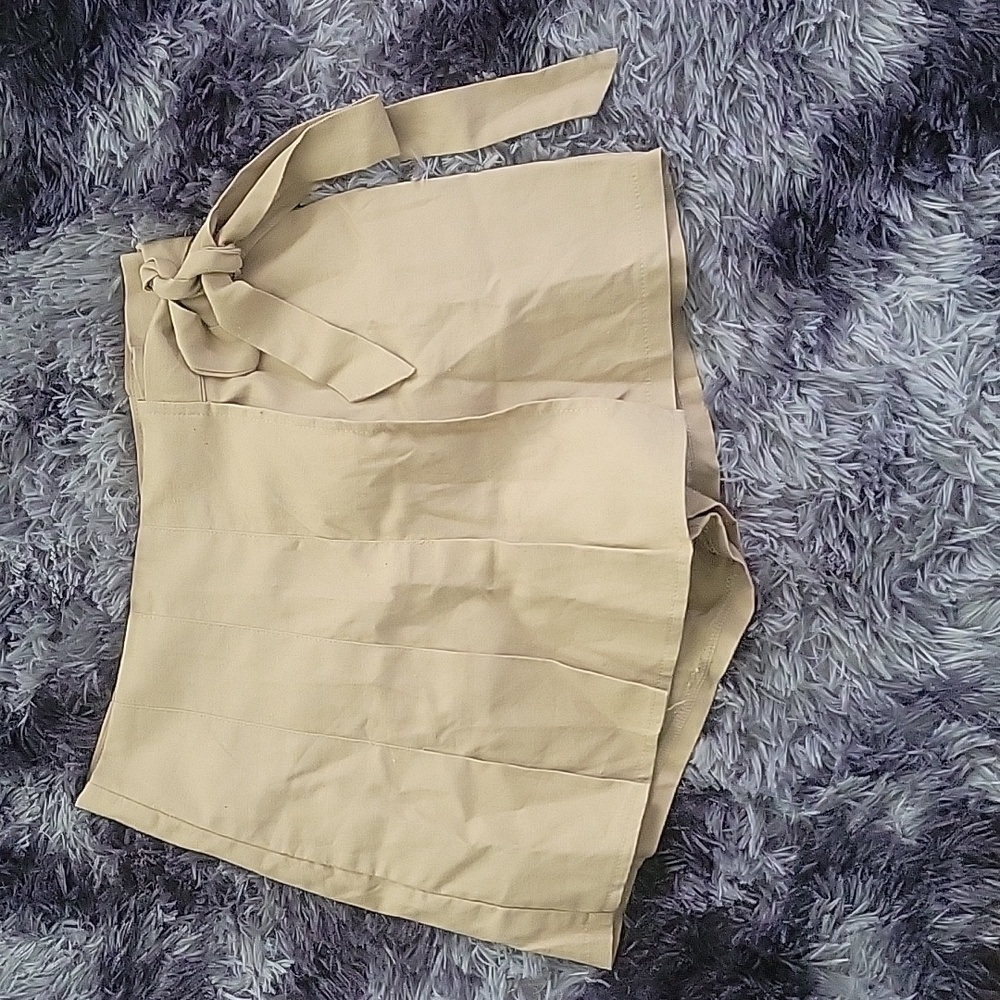 Shein women's khaki skort. Size S. Never worn. Pleated in the front shorts back